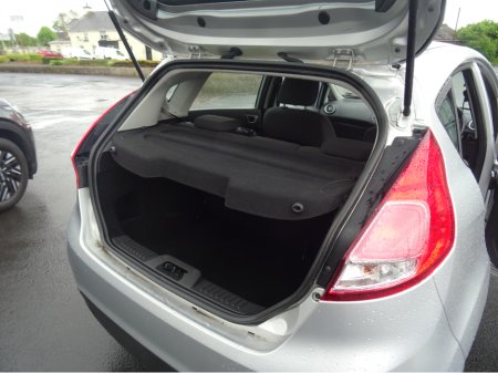 2015 Ford Fiesta - photo 14