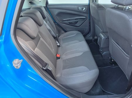 2016 Ford Fiesta - photo 18
