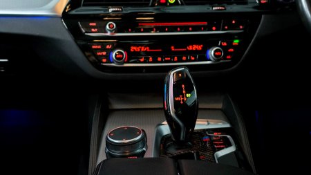 2018 BMW 5-Series - photo 30