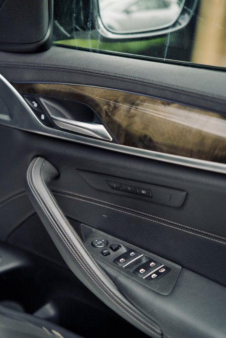 2018 BMW 5-Series - photo 17