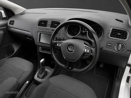 2015 Volkswagen Polo - photo 12