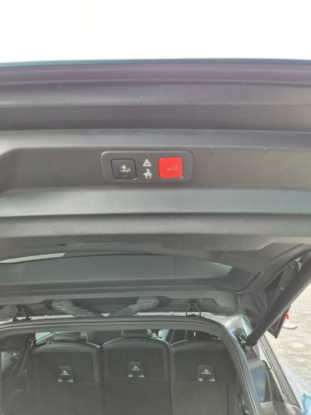 2018 Peugeot 5008 - photo 5