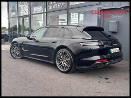 2022 Porsche Panamera - photo 2