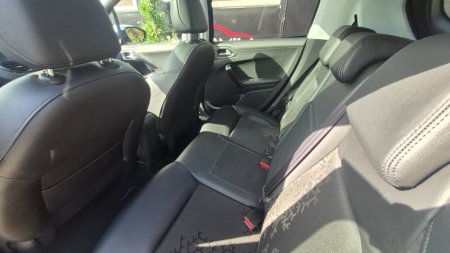 2013 Peugeot 208 - photo 15