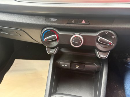 2021 Kia Rio - photo 21