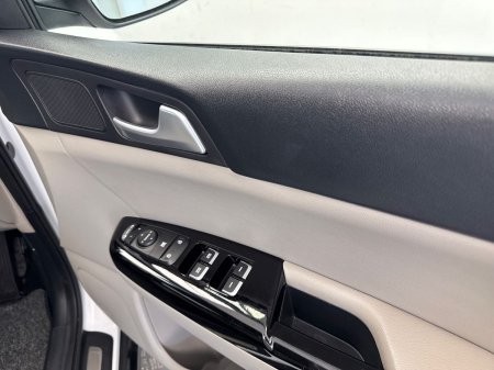 2022 Kia Sportage - photo 11