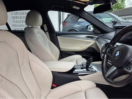 2019 BMW 5-Series - photo 9