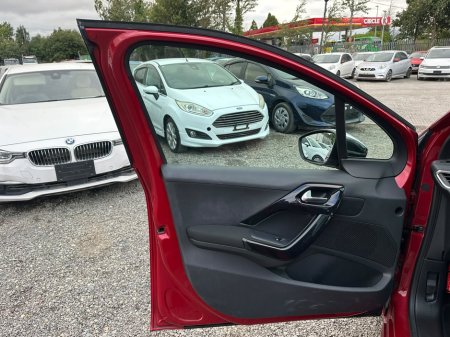 2017 Peugeot 208 - photo 12