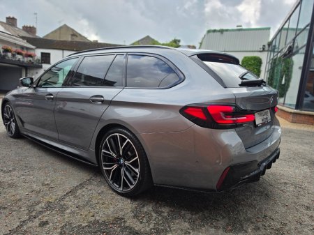 2022 BMW 5-Series - photo 24