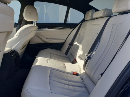 2022 BMW 5-Series - photo 22