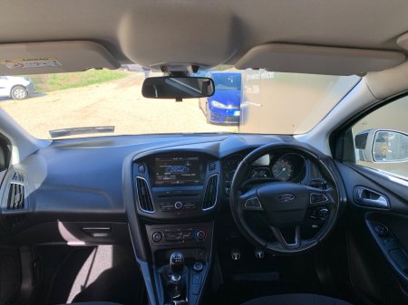2016 Ford Focus - photo 14