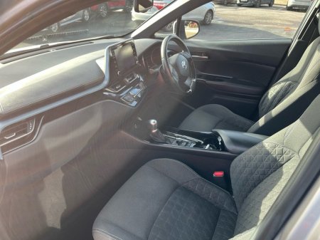 2022 Toyota C-HR - photo 6