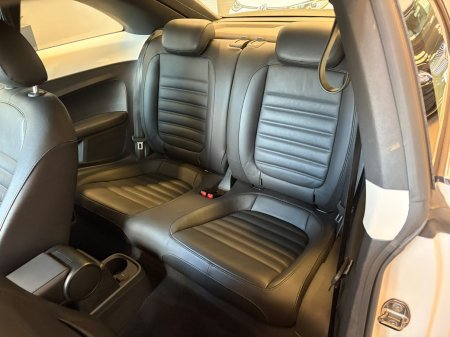 2013 Volkswagen Beetle - photo 21