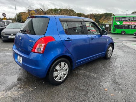 2010 Suzuki Swift - photo 12