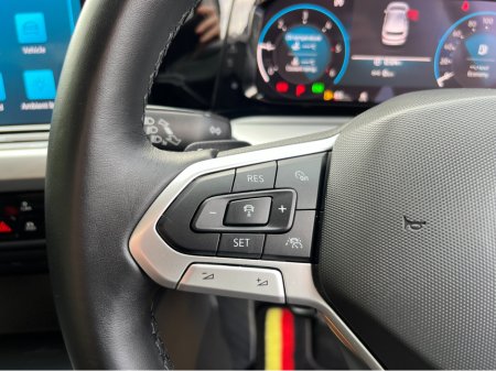 2023 Volkswagen Golf - photo 23