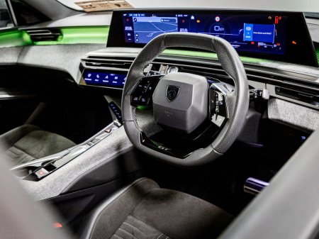 2025 Peugeot 5008 - photo 2
