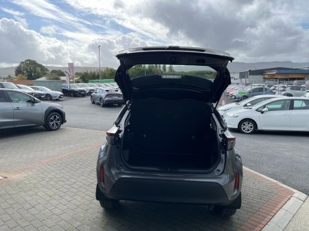 2025 Toyota Yaris Cross - photo 10
