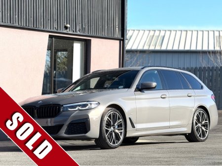 2022 BMW 5-Series - photo 2