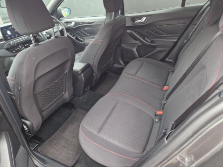 2019 Ford Focus - photo 13