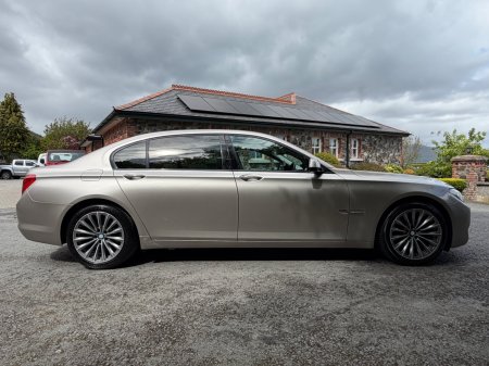 2010 BMW 7-Series - photo 6