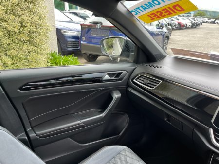2024 Volkswagen T-Roc - photo 16