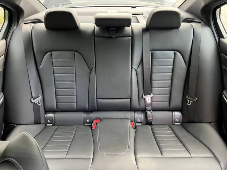 2022 BMW 3-Series - photo 12