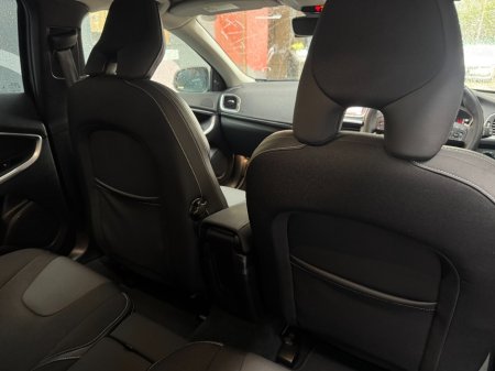 2017 Volvo V40 - photo 18