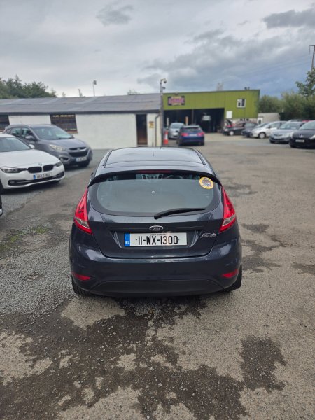 2011 Ford Fiesta - photo 11