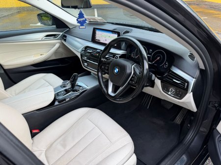 2018 BMW 5-Series - photo 10