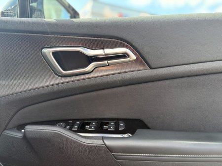 2024 Kia Sportage - photo 8