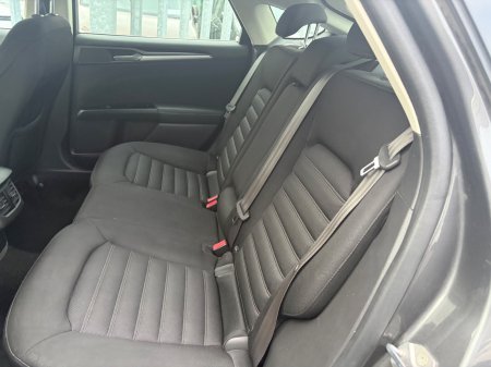 2018 Ford Mondeo - photo 10