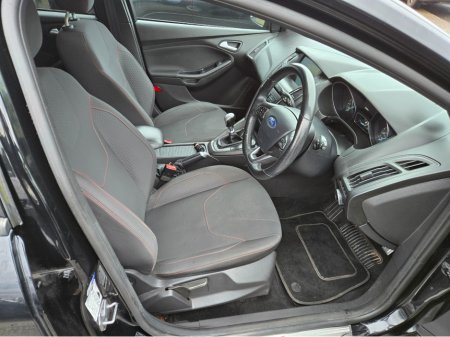 2018 Ford Focus - photo 6