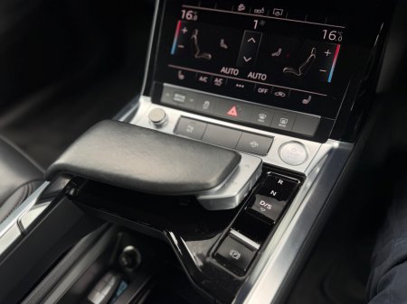 2020 Audi e-tron - photo 22
