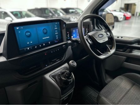 2024 Ford Transit Custom - photo 11