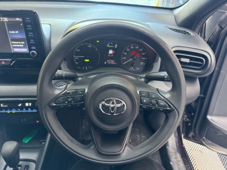 2021 Toyota Yaris - photo 9