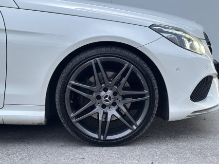 2016 Mercedes-Benz E-Class - photo 12