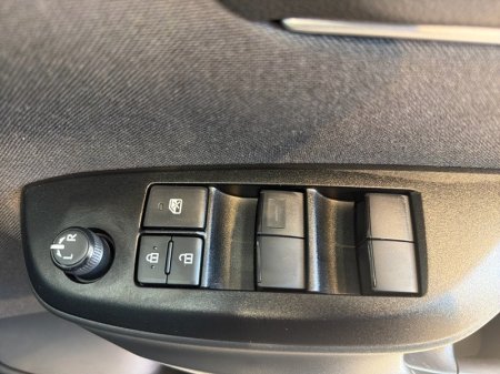 2026 Toyota Yaris Cross - photo 11