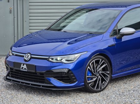 2023 Volkswagen Golf - photo 2