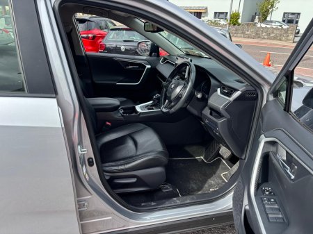 2019 Toyota RAV4 - photo 13