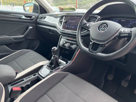 2021 Volkswagen T-Roc - photo 22
