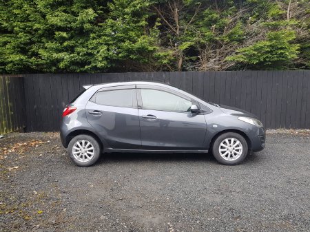 2014 Mazda Demio - photo 4