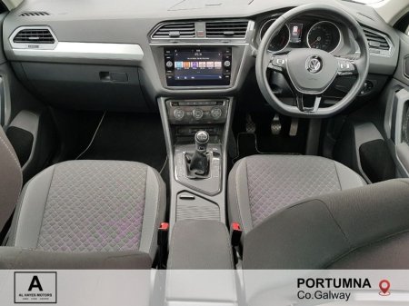 2018 Volkswagen Tiguan - photo 2
