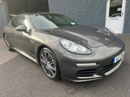 2015 Porsche Panamera - photo 2