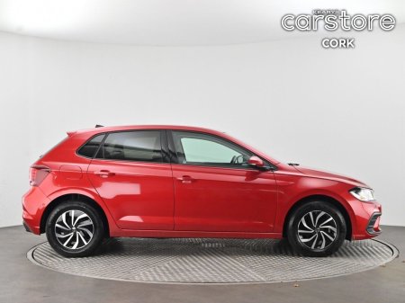 2024 Volkswagen Polo - photo 2