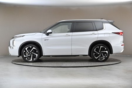 2023 Mitsubishi Outlander - photo 5