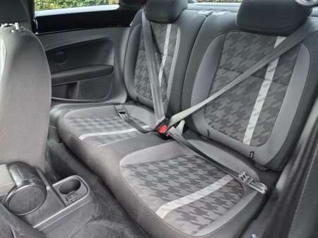 2016 Volkswagen Beetle - photo 11