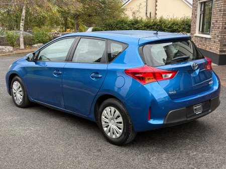 2014 Toyota Auris - photo 5