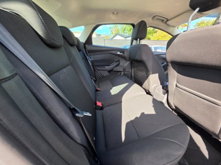 2016 Ford Focus - photo 21