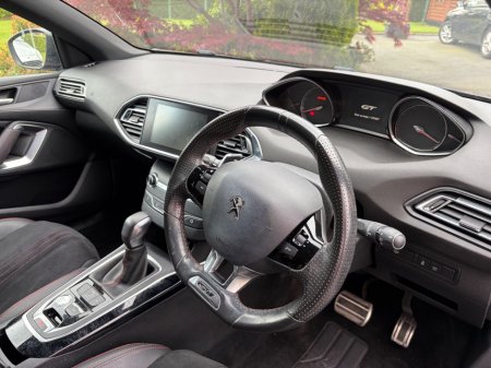 2017 Peugeot 308 - photo 18