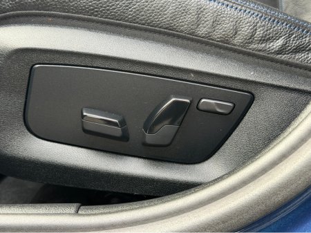 2023 BMW 5-Series - photo 16